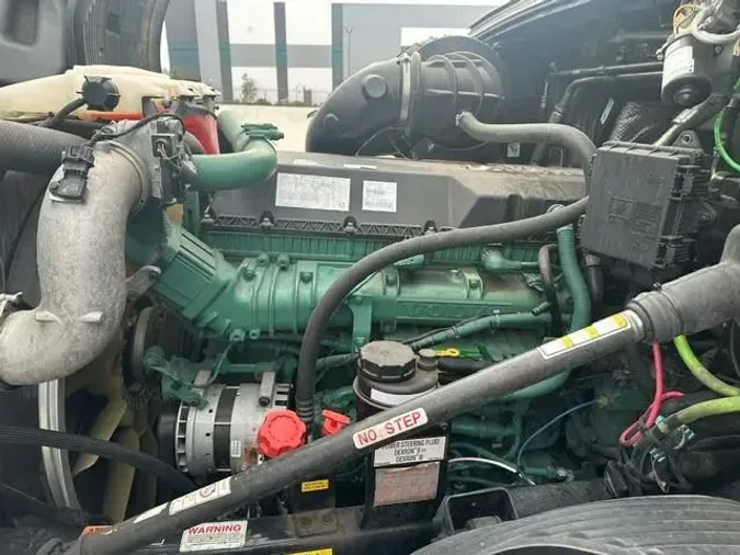 2022 Volvo VNL64T7604699cd8d5ea7305b5ba1a2b85c9f6fac
