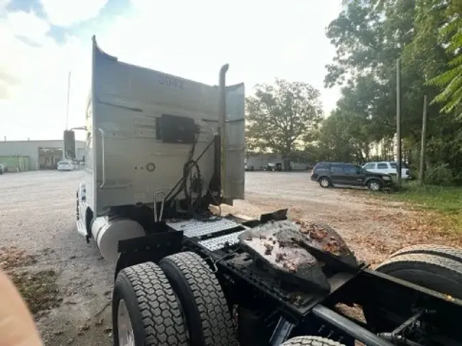 2019 VOLVO VNL64T740469efd4abff9dbfc3f344a416362339a