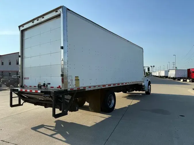 2019 Freightliner M2 106
