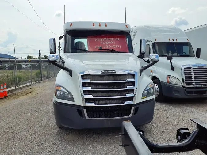 2019 FREIGHTLINER NEW CASCADIA PX12664