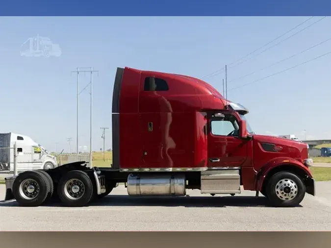2023 PETERBILT 567