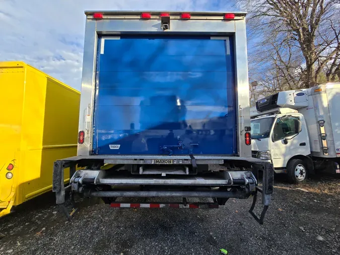 2018 FREIGHTLINER/MERCEDES M2 106