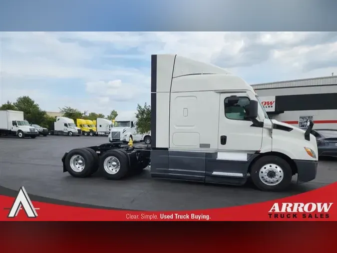 2021 FREIGHTLINER CA116