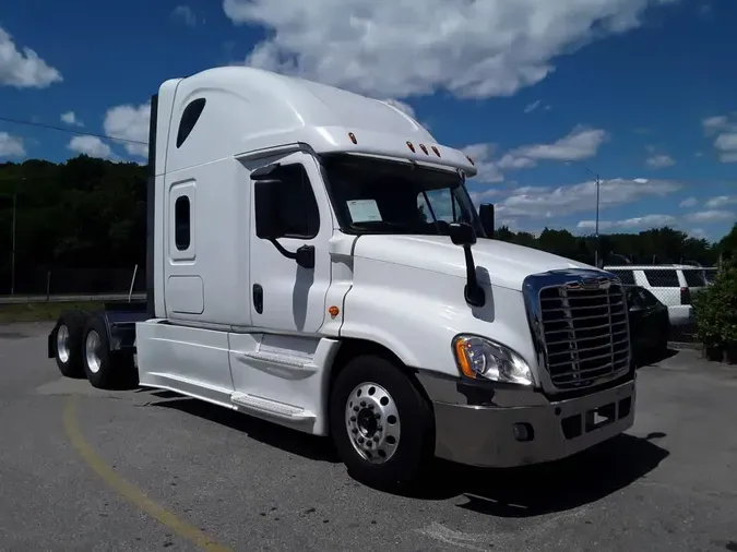 2019 FREIGHTLINER CASCADIA 125