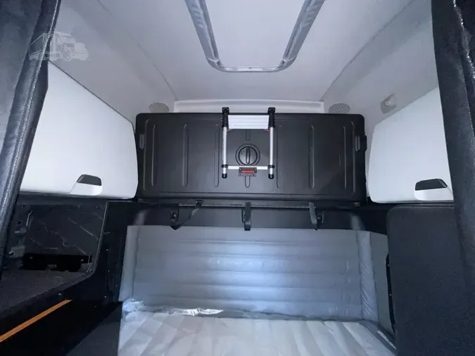 2022 FREIGHTLINER Cascadia 126