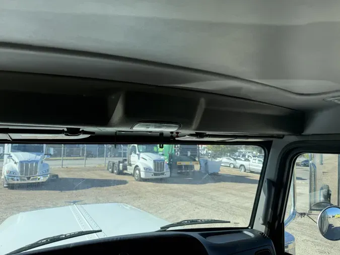 2023 Peterbilt 38946adabb10230c32f7e4d697e097d6921
