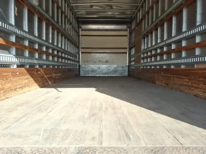 2018 FREIGHTLINER/MERCEDES M2 106