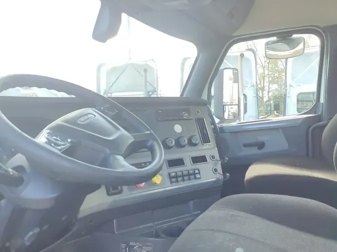 2019 FREIGHTLINER NEW CASCADIA PX12664