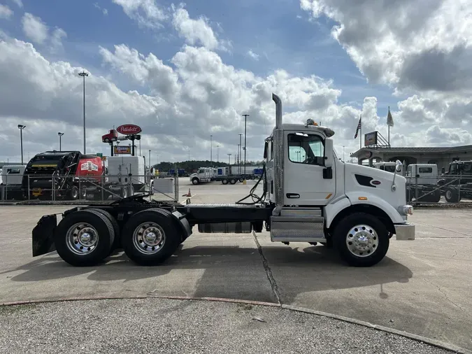 2020 Peterbilt 567