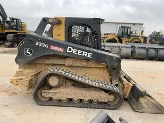 2018 John Deere 333G