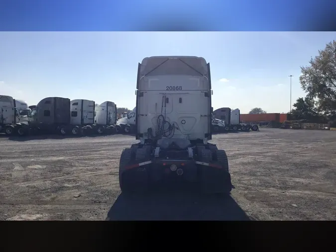 2022 Freightliner Cascadia 126