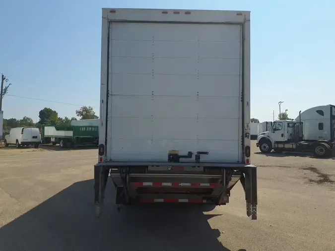 2018 FREIGHTLINER/MERCEDES M2 106
