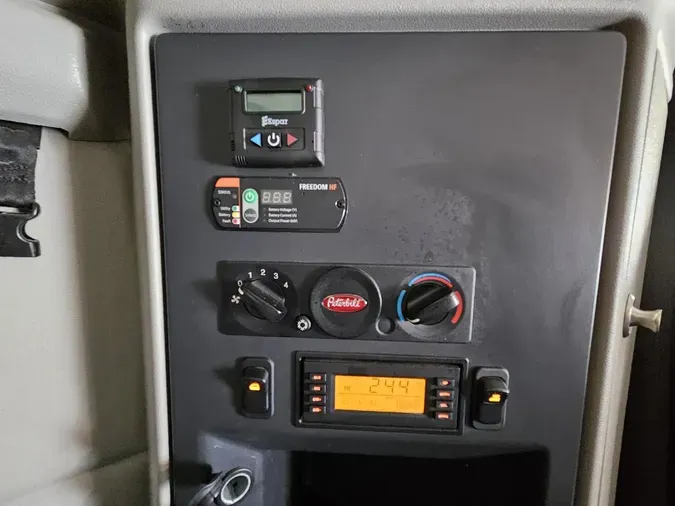 2024 PETERBILT 579