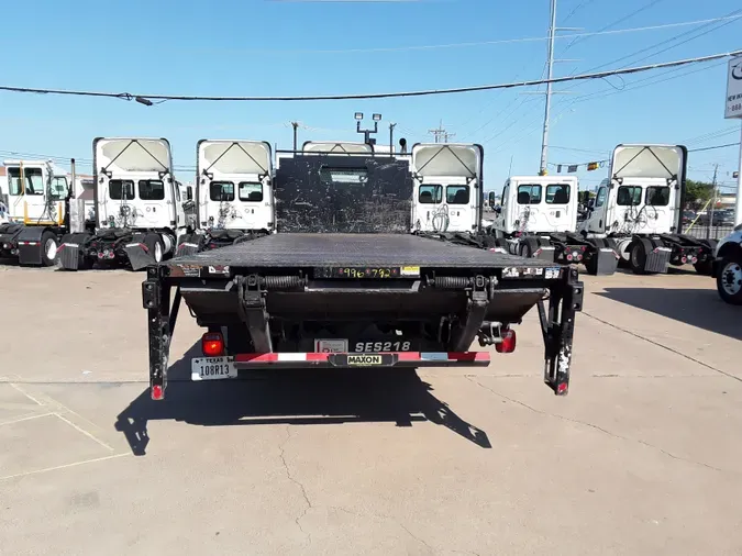 2018 PETERBILT 337