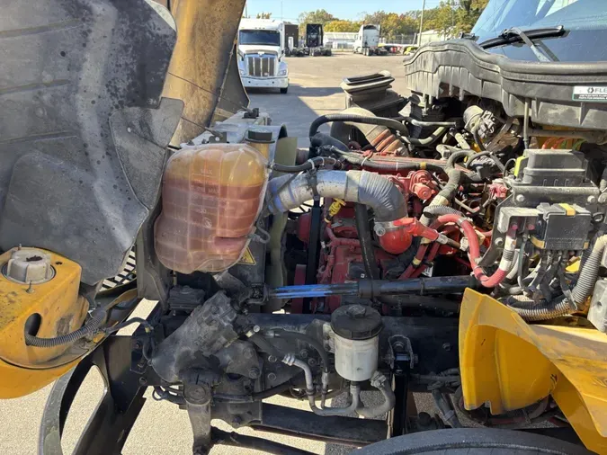 2020 International MV60746c38767595543d460c96dd86531d574