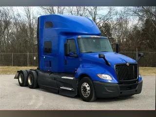 2022 INT LT625 6x4