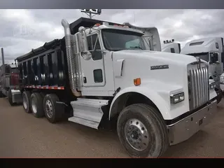 2010 KENWORTH W900