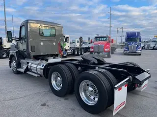 2025 Kenworth T680