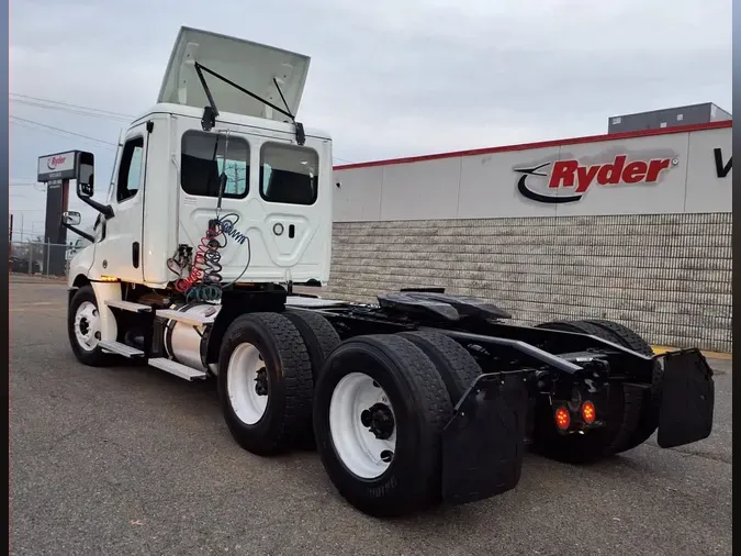 2020 FREIGHTLINER/MERCEDES NEW CASCADIA PX1266446cb3223b7f5a25ea2f662877a2e2627