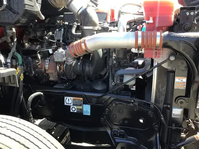 2022 KENWORTH T68046ce3973351f56c83e2af5118fc9f81c