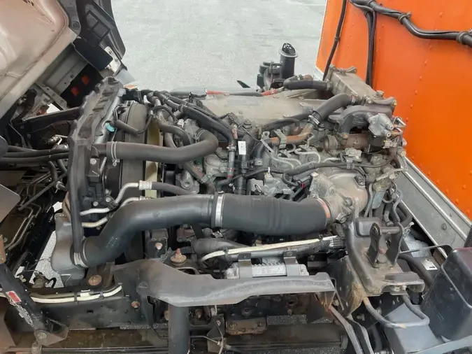 2019 ISUZU NQR