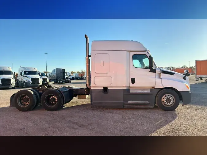 2020 Freightliner Cascadia