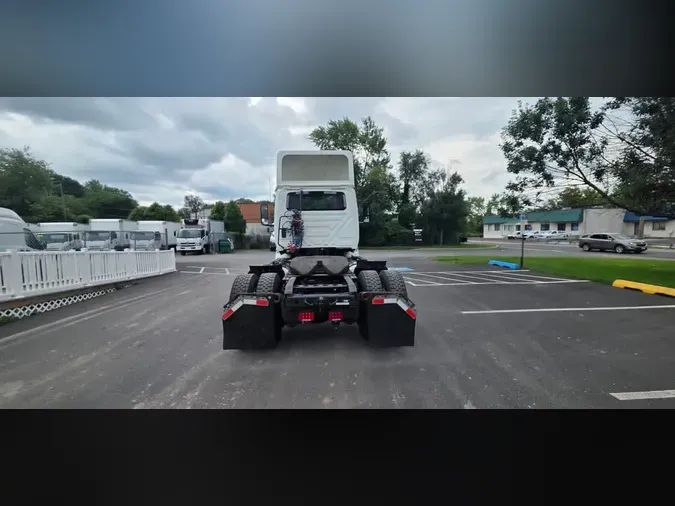 2020 NAVISTAR INTERNATIONAL RH613 DAYCAB S/A