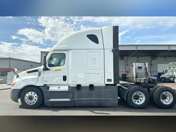 2021 Freightliner Cascadia