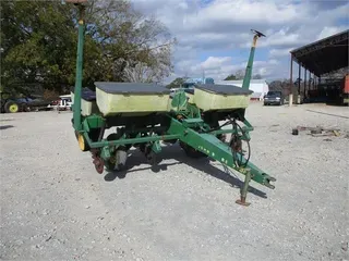 JOHN DEERE 7000
