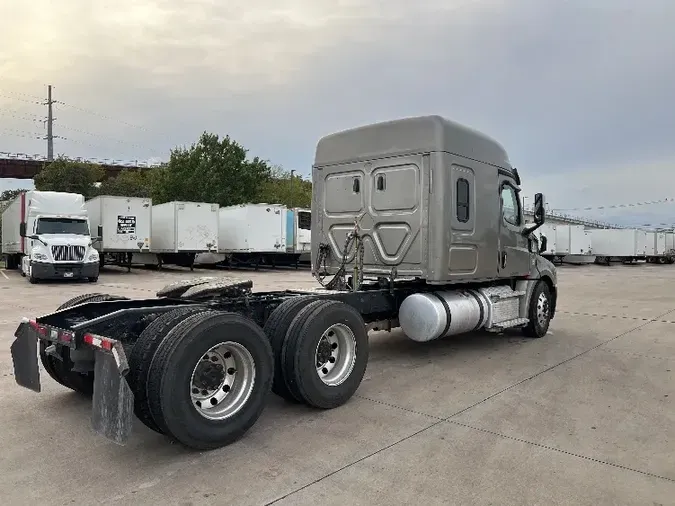 2019 Freightliner T12664ST