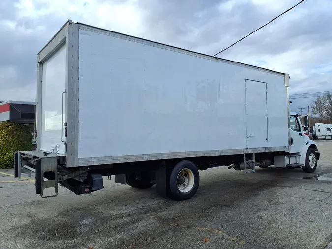 2016 FREIGHTLINER/MERCEDES M2 106