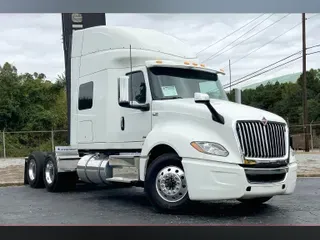2023 INT LT625 6x4