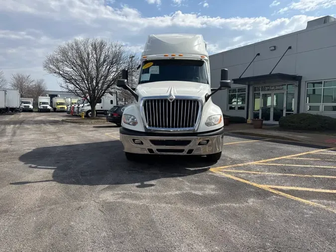 2020 NAVISTAR INTERNATIONAL LT625 SLPR CAB
