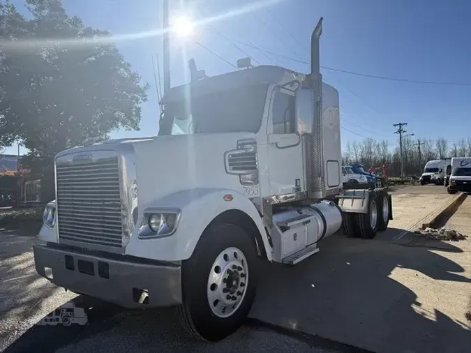 2015 FREIGHTLINER CORONADO 122 SD46e8f0b3193d1725d5fd9fe52fc7d571