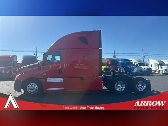 2020 FREIGHTLINER CASCADEVO1