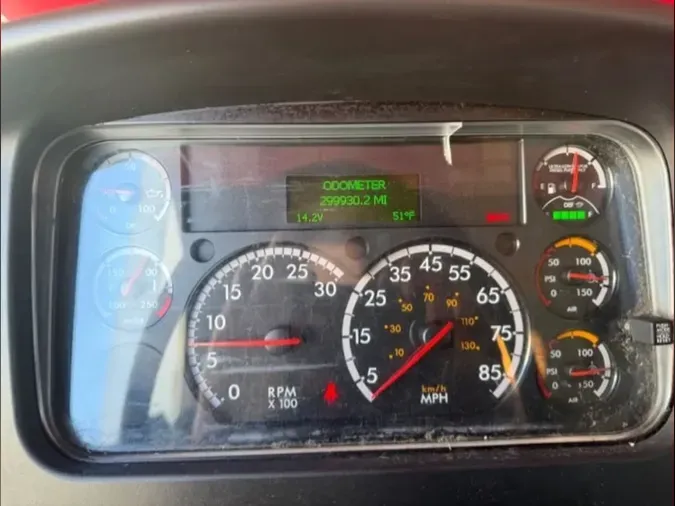 2019 FREIGHTLINER/MERCEDES M2 106