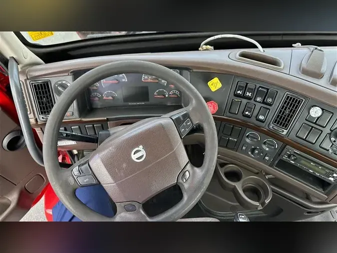 2015 VOLVO VNL30046eb659a08cc616d7c2a10972390eb4e