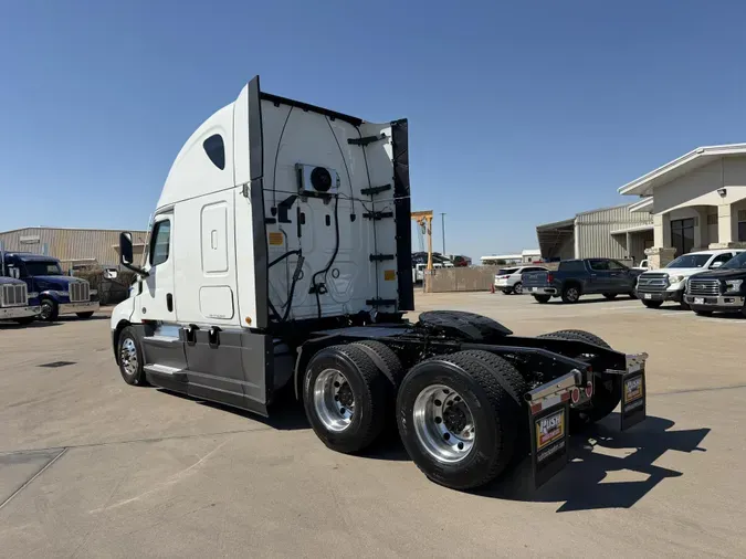2021 Freightliner Cascadia