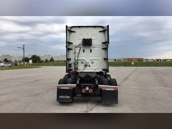 2023 Freightliner Cascadia 12646edeb184414ab18fb002e0f6d2299d6