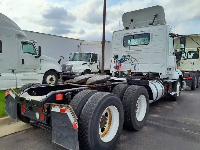 2019 VOLVO VNL64T-300