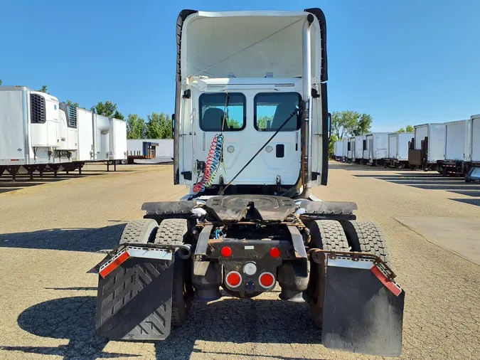 2014 FREIGHTLINER/MERCEDES CASCADIA 113