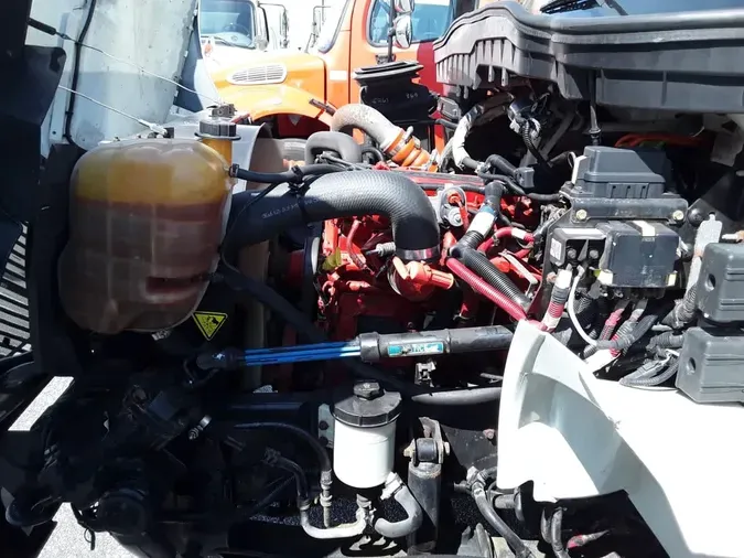 2018 NAVISTAR INTERNATIONAL 4300