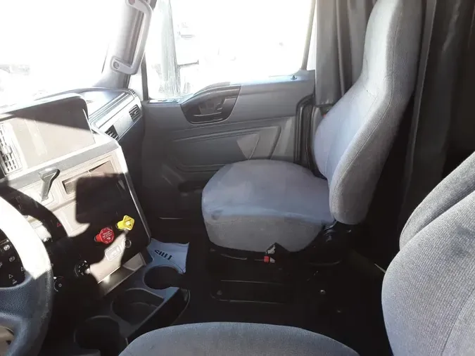 2020 NAVISTAR INTERNATIONAL LT625 SLPR CAB