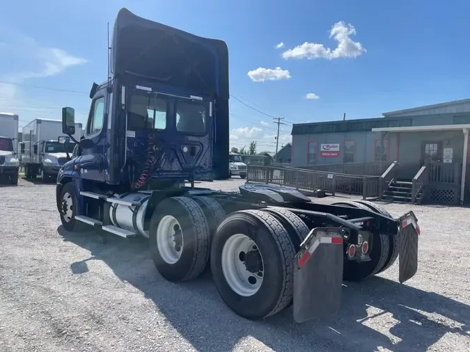 2020 FREIGHTLINER/MERCEDES CASCADIA 12546f9370cbb5cf8f8cc440ca738c374b0