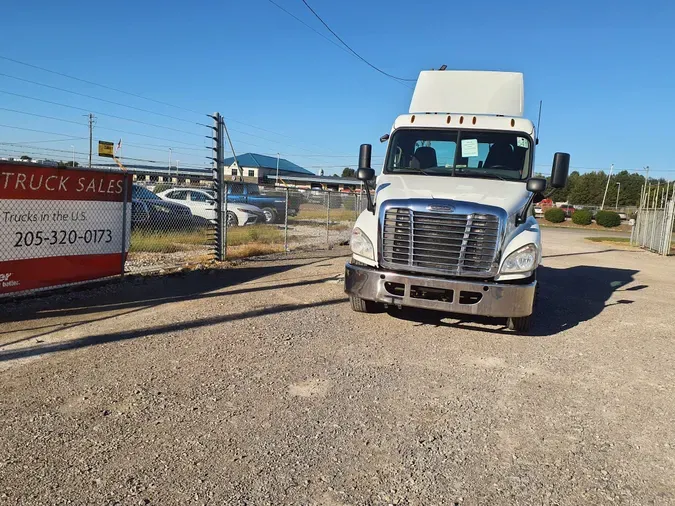 2018 FREIGHTLINER/MERCEDES CASCADIA 125