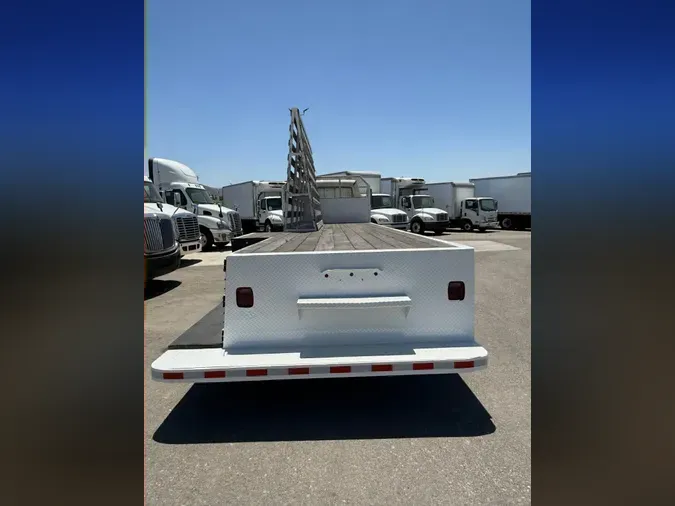 2016 FREIGHTLINER M2 106