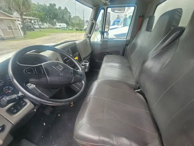 2019 NAVISTAR INTERNATIONAL 4300