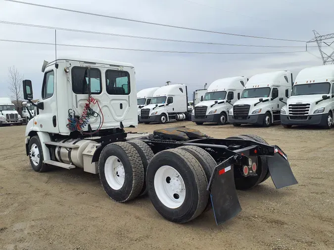 2018 FREIGHTLINER/MERCEDES CASCADIA 113