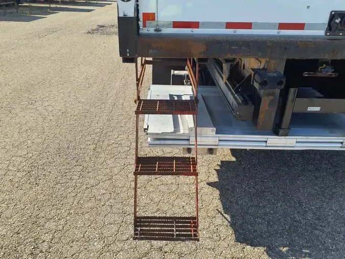 2019 FREIGHTLINER/MERCEDES M2 106