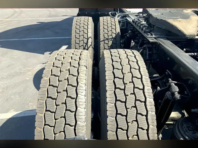 2022 INT LT625 6x4